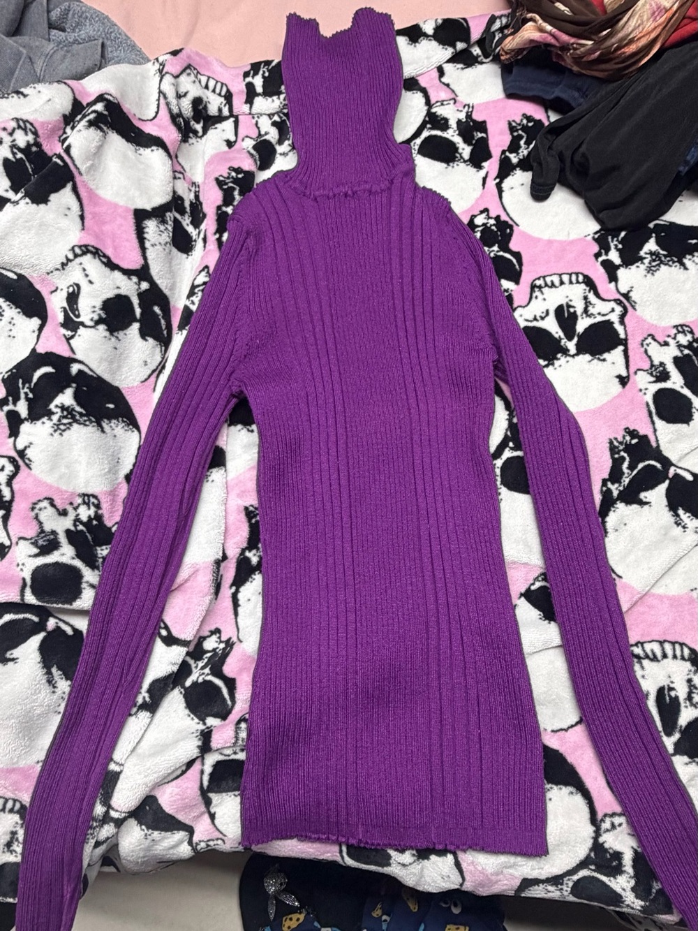 Slim Ribbed Turtleneck Sweater - Purple